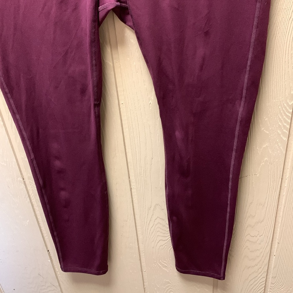 Fabletics Leggings - Picture 4 of 10